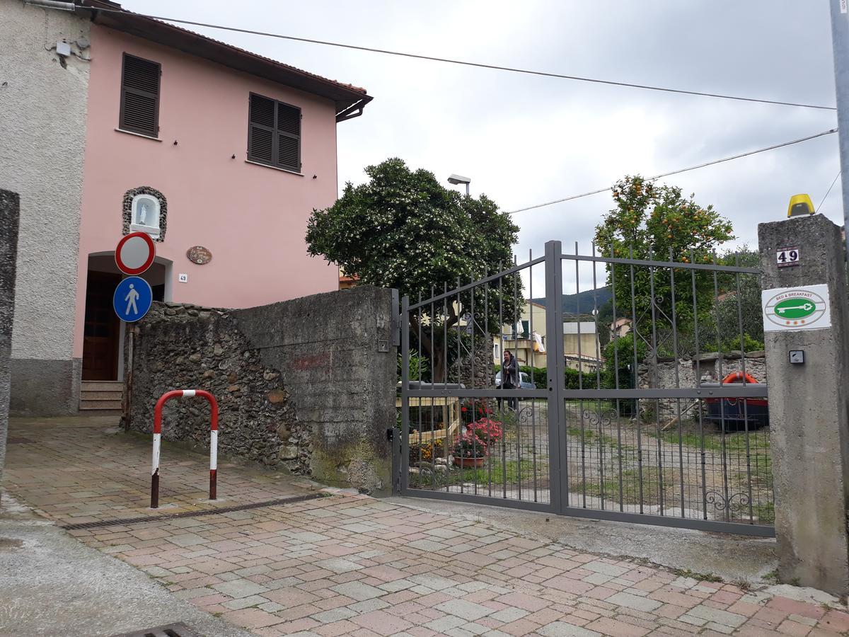 La Terra Di Mingo Bed & Breakfast Vado Ligure Dış mekan fotoğraf