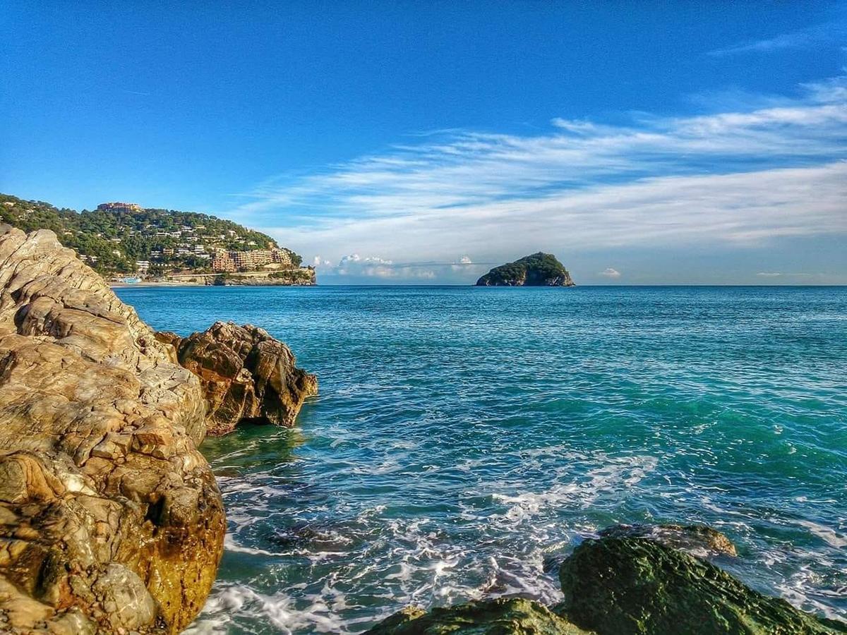 La Terra Di Mingo Bed & Breakfast Vado Ligure Dış mekan fotoğraf